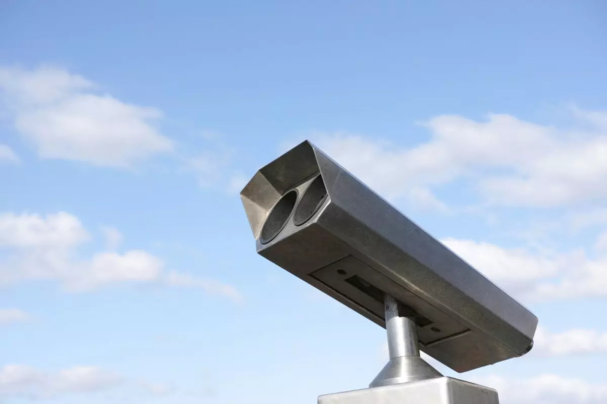 Radar que mede o Valor da multa por excesso de velocidade